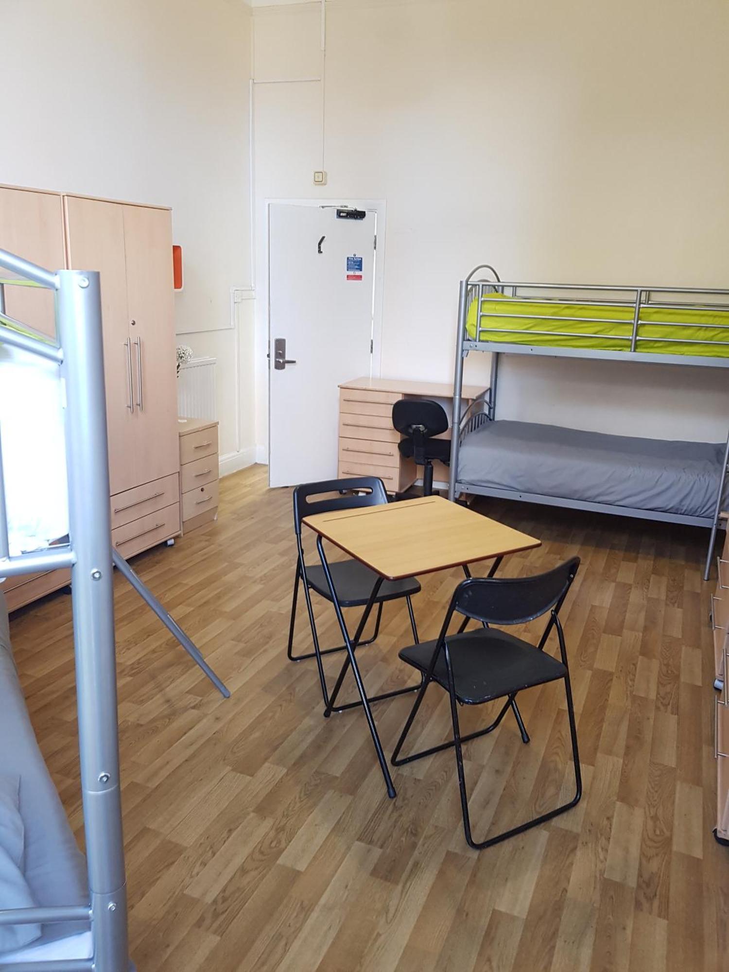 Belsize House Hostel London Room photo