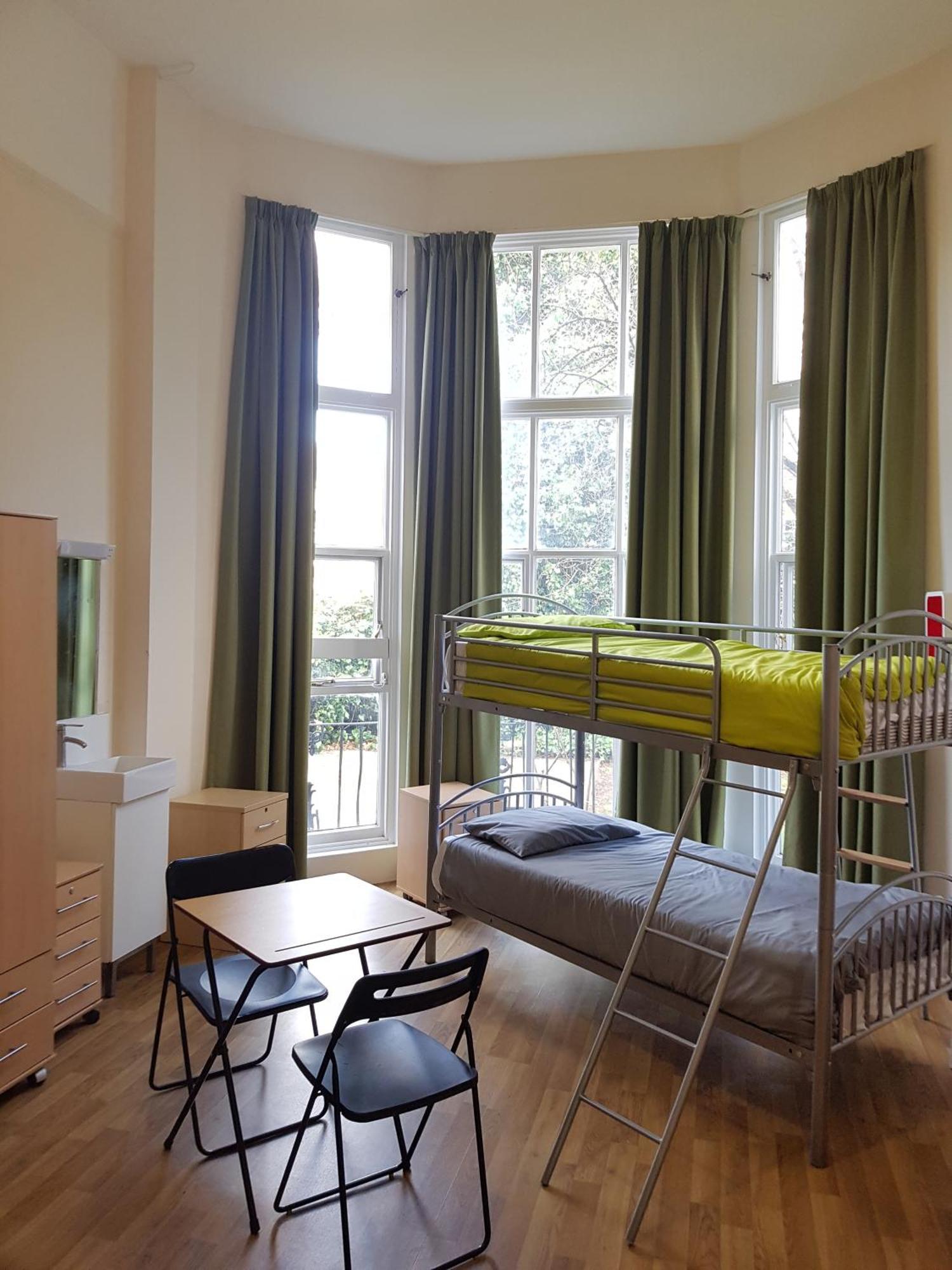 Belsize House Hostel London Room photo